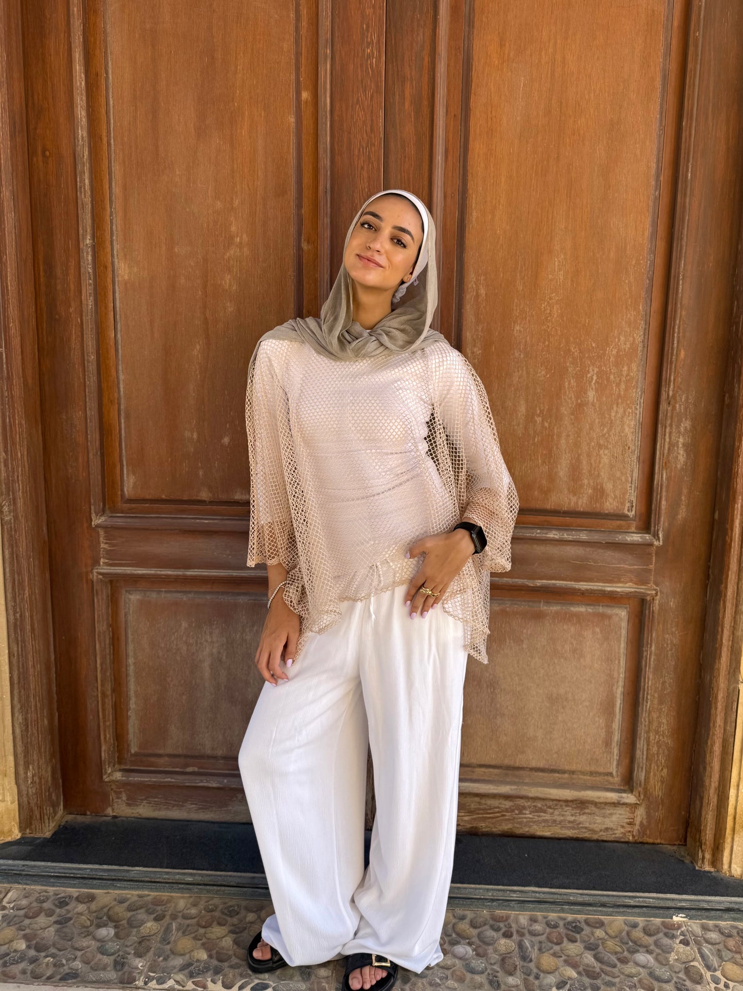 Net poncho in Beige