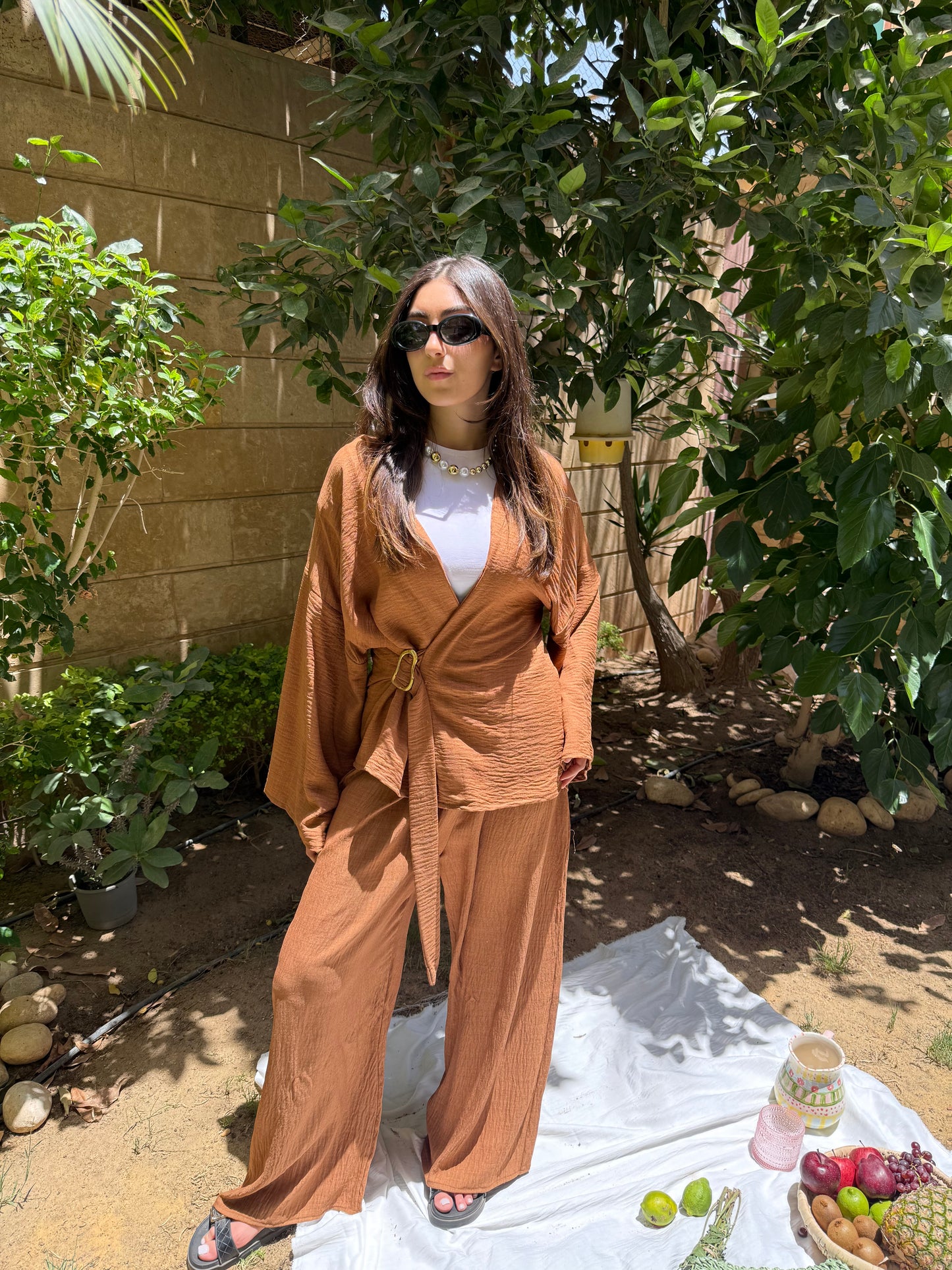 Linen co-ord set with gold accessory