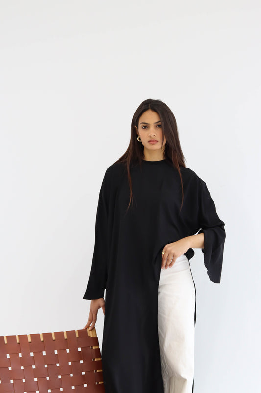 Sophia asymmetric top in Black