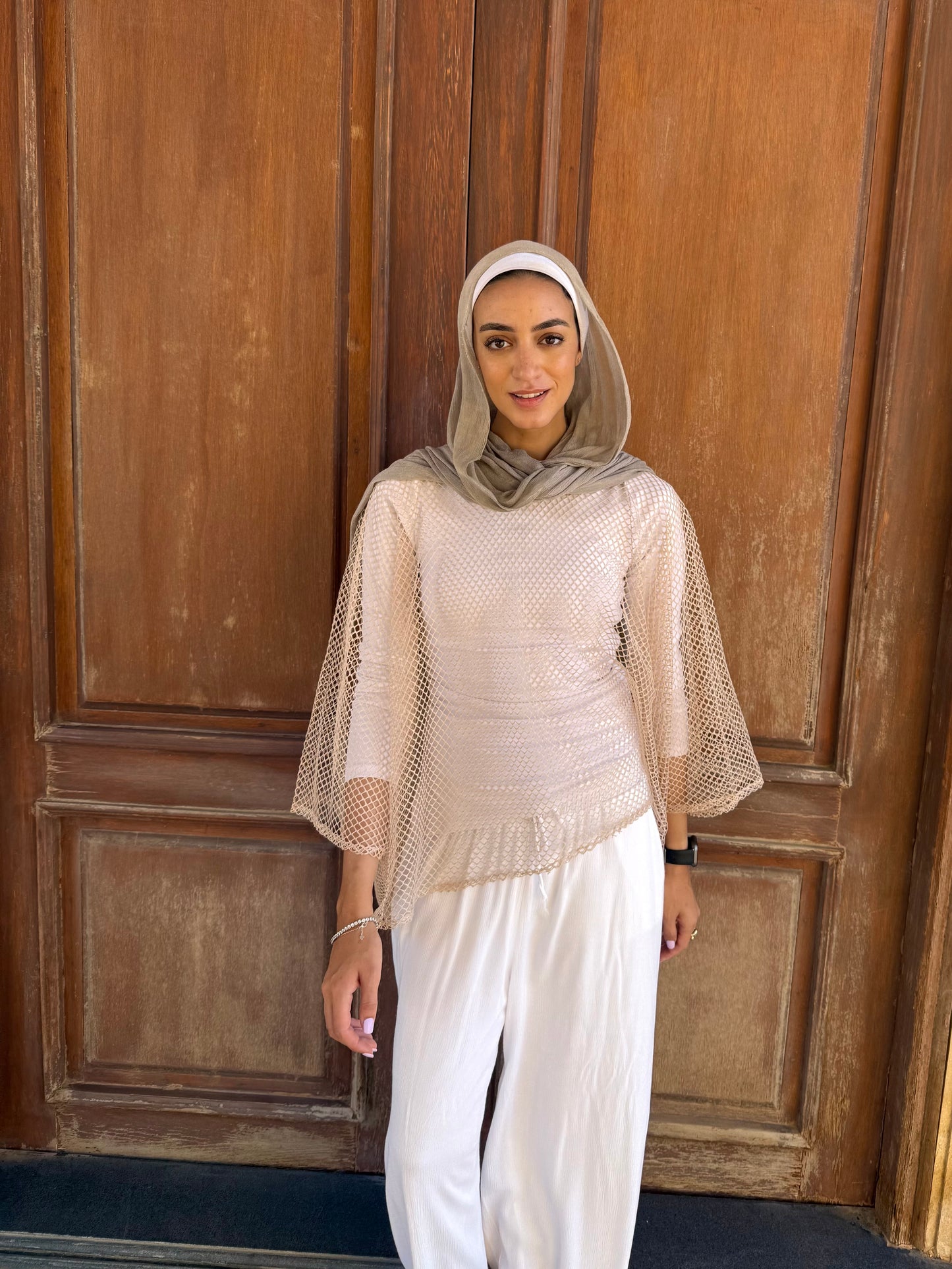 Net poncho in Beige