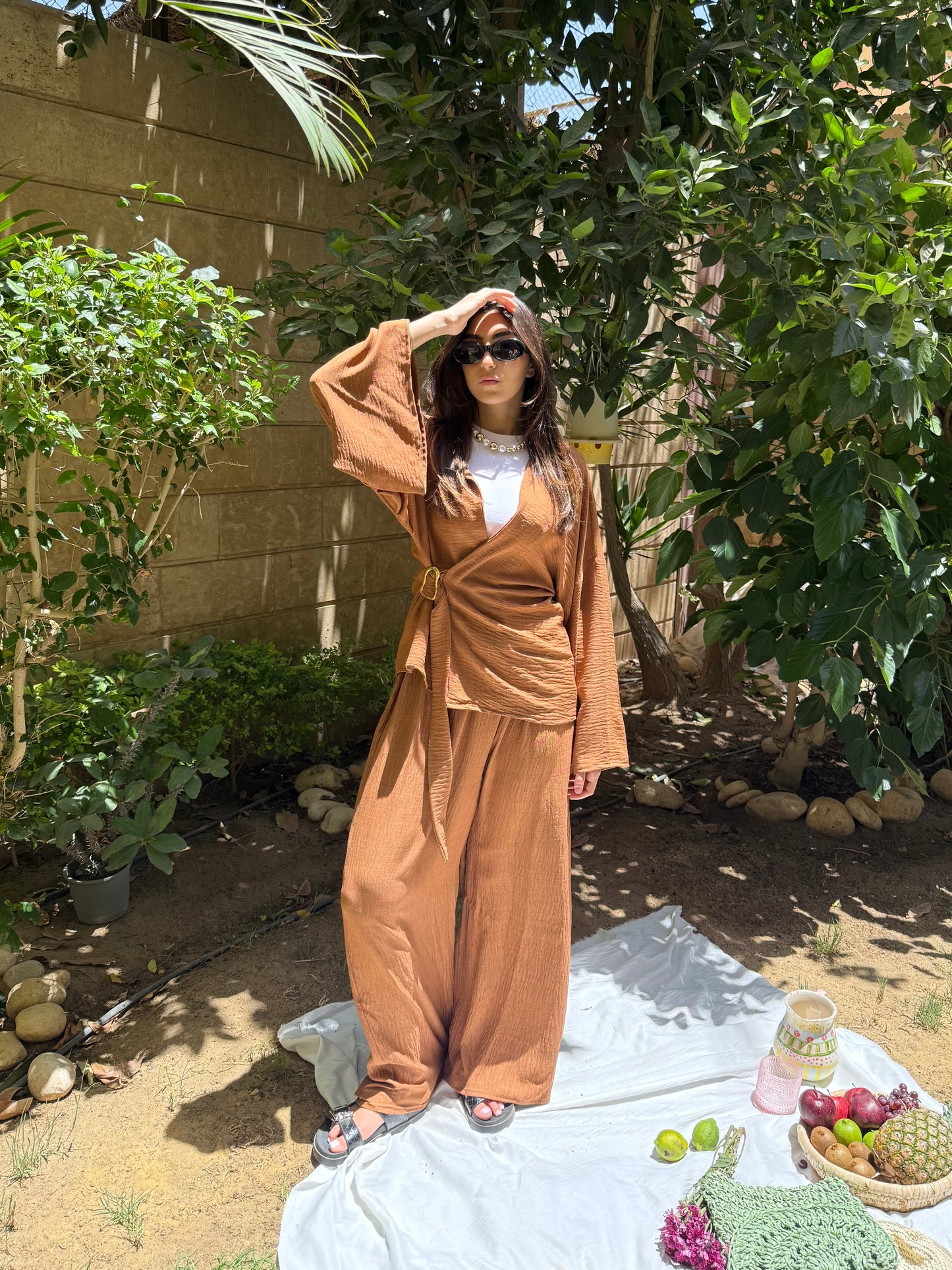 Linen co-ord set with gold accessory