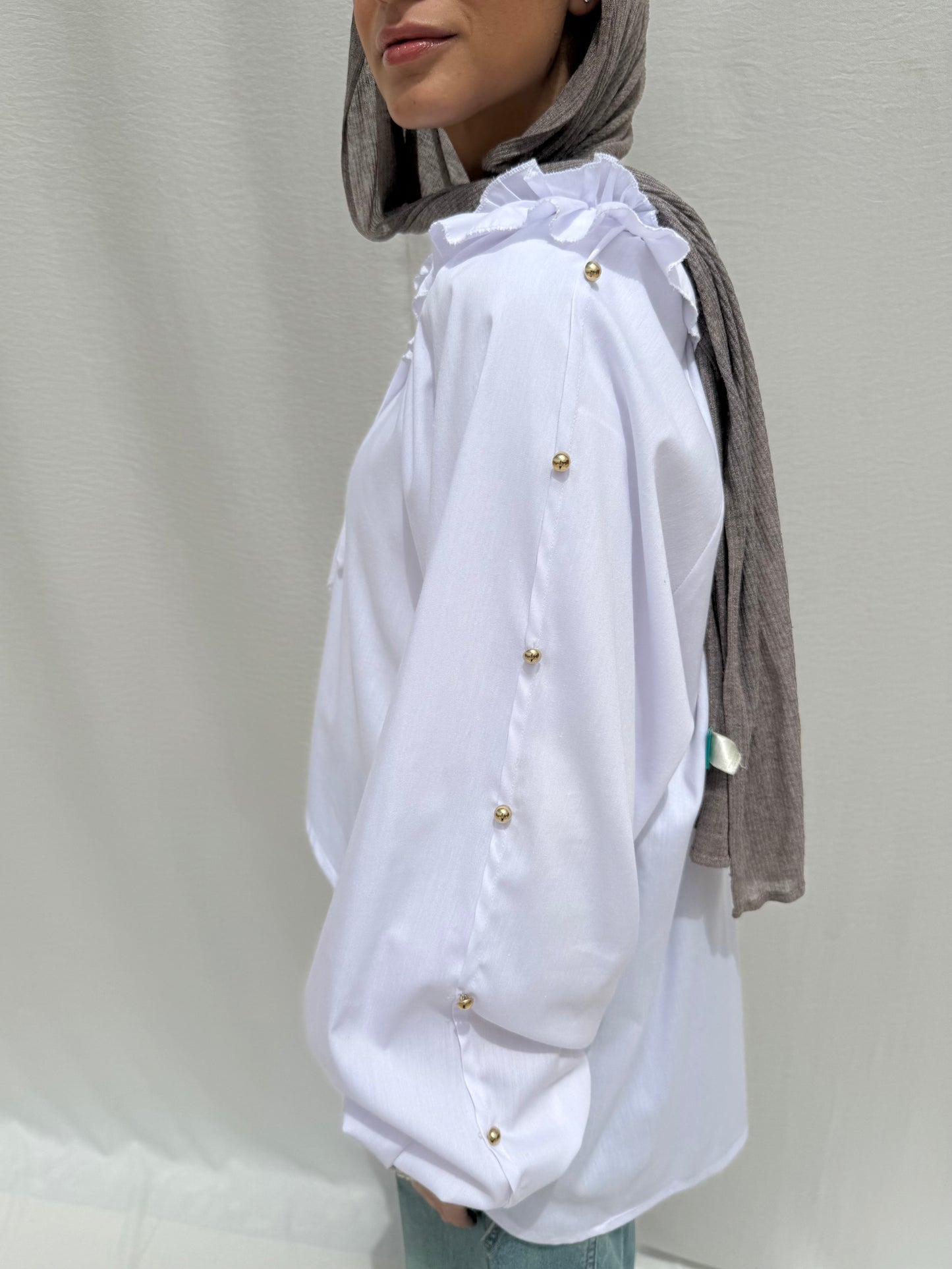 Gold pearls balloon shirt in white