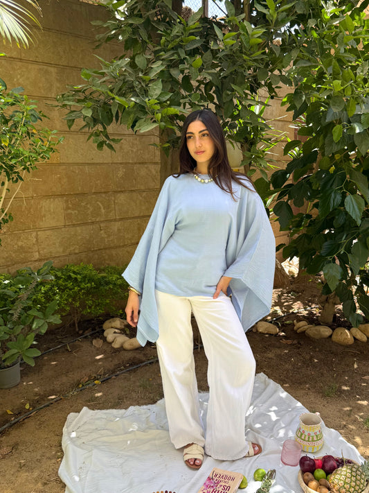 Crinkled top in Baby Blue