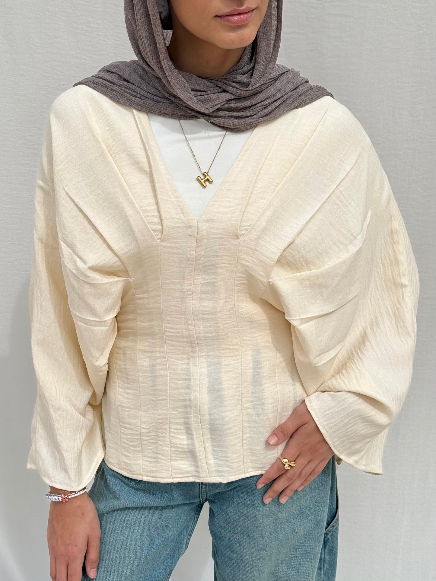 Pleated Linen shirt in Offwhite