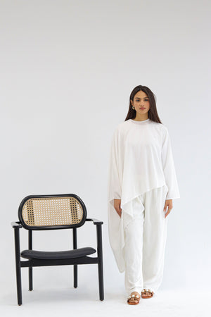 Wave crinkled set in white