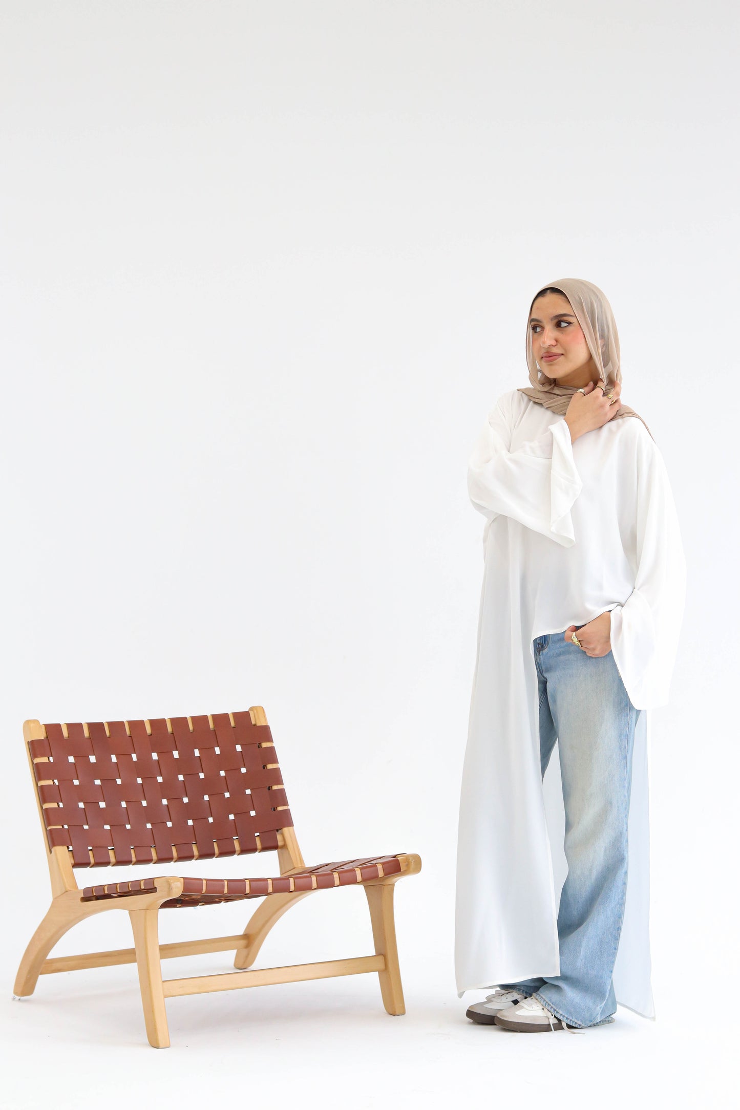 Sophia asymmetric top in White