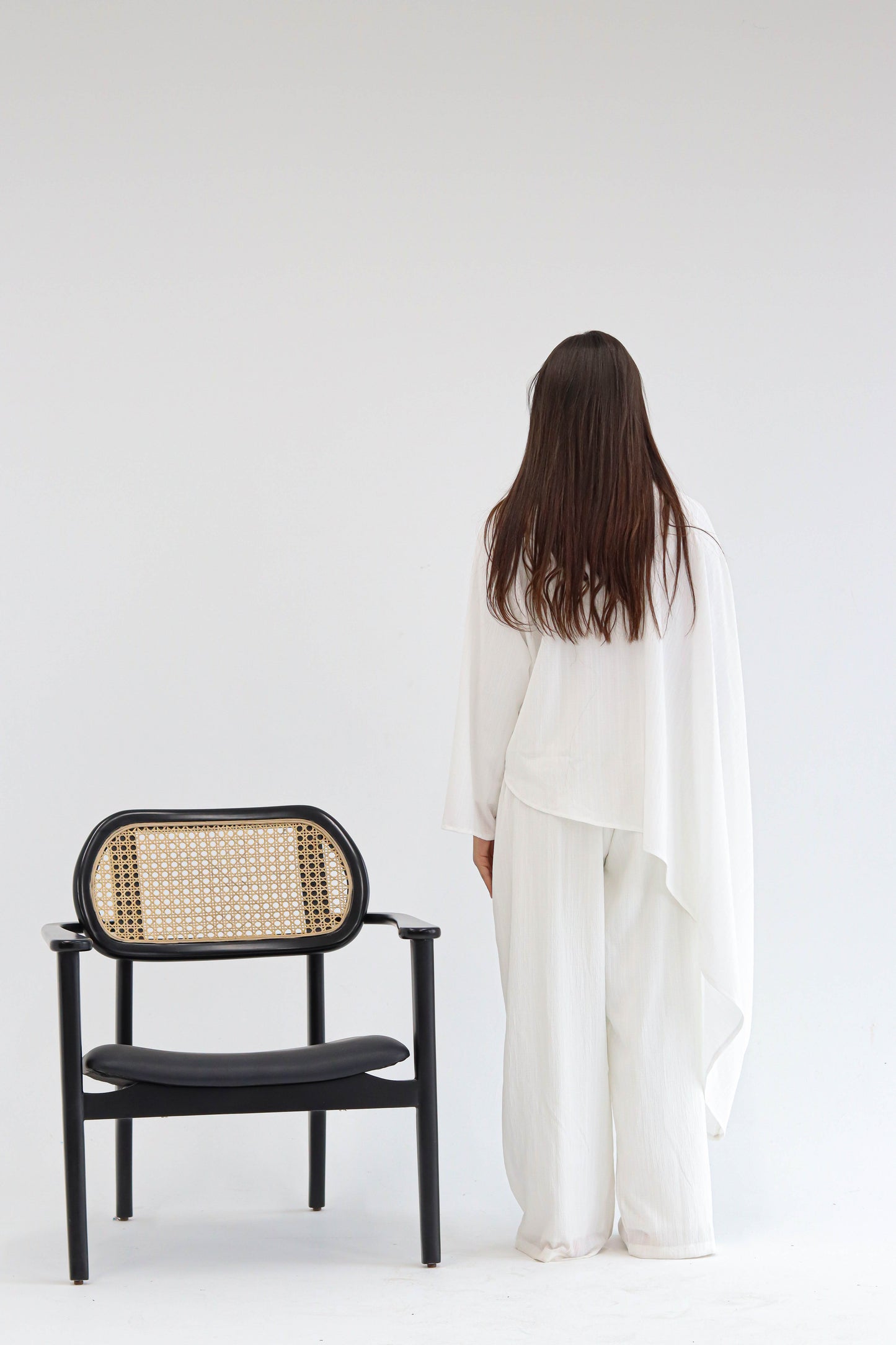 Wave crinkled set in white