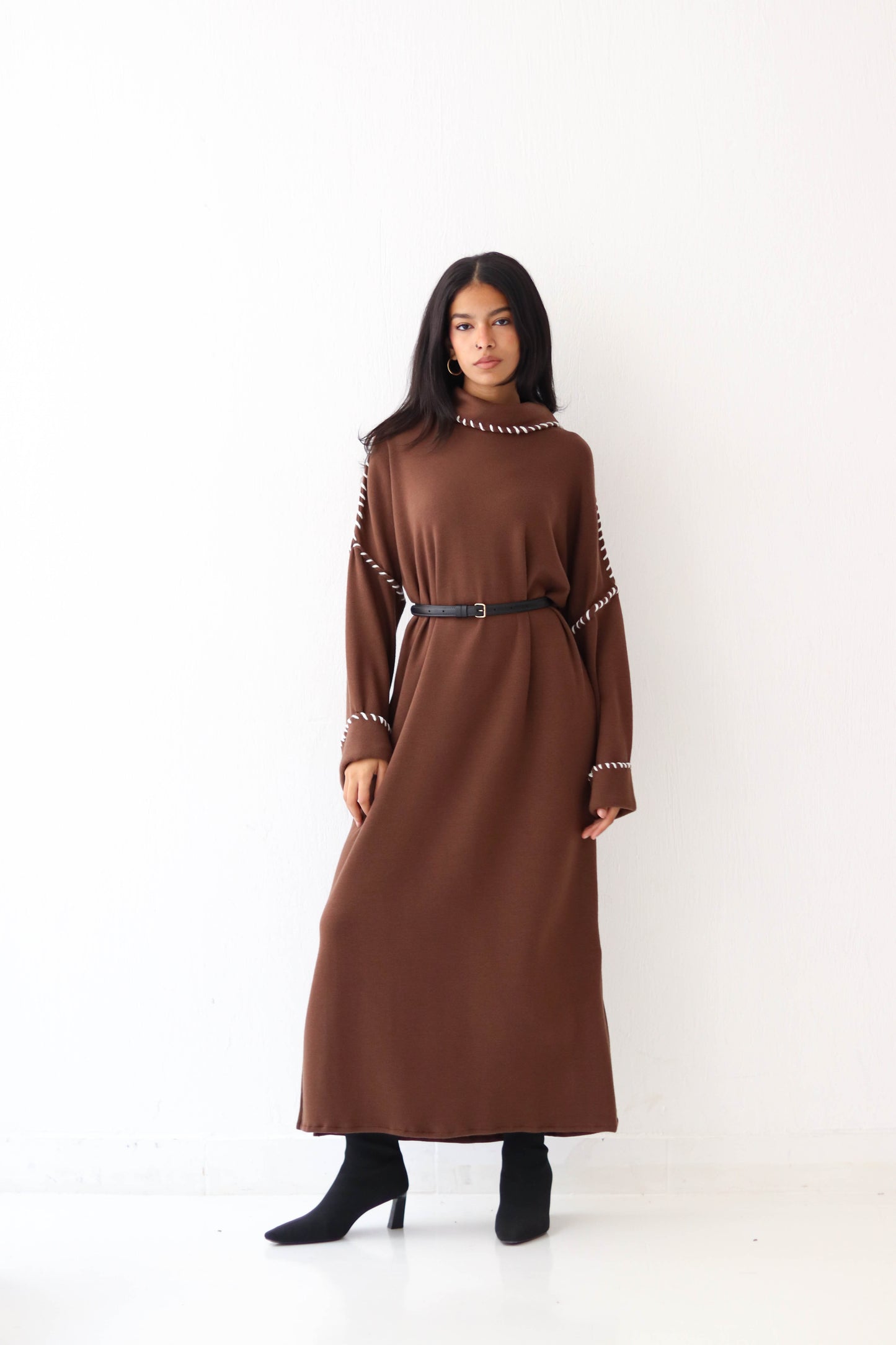High neck knitted dress in Brown