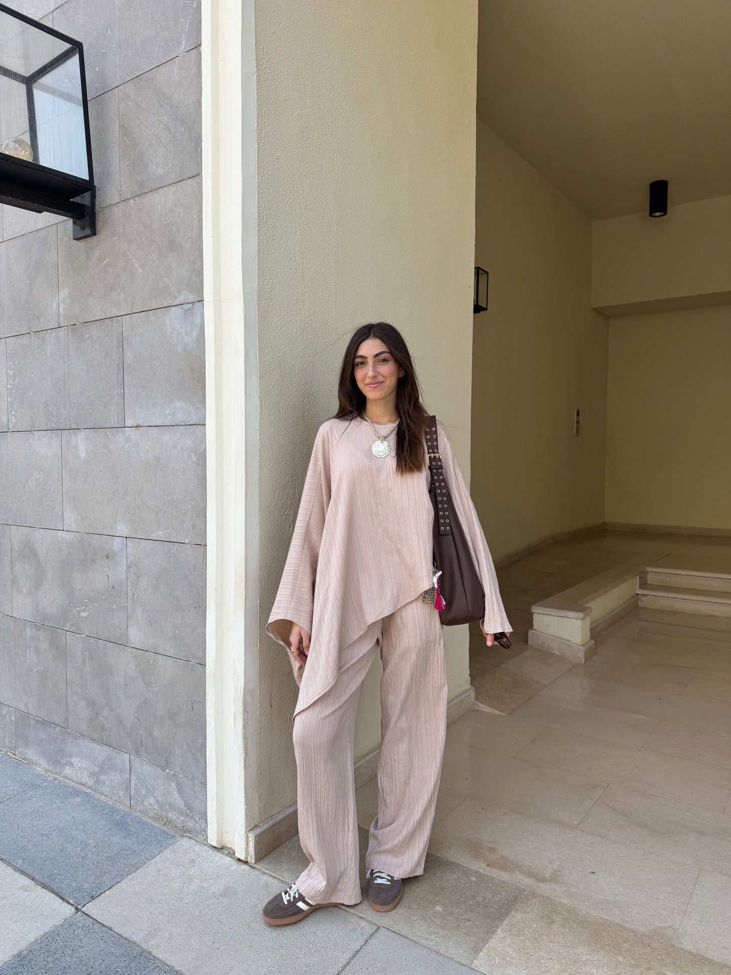 Wave crinkled set in Beige