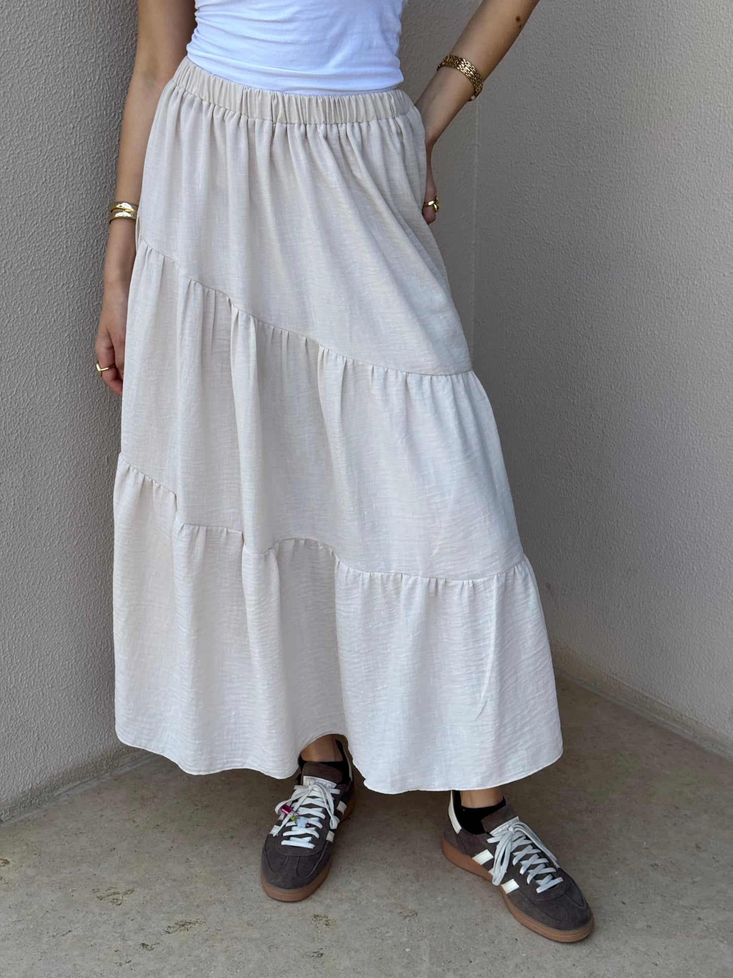 Jasmine ruffle skirt in Beige